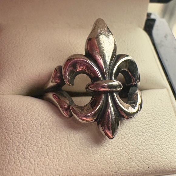 James Avery Jewelry - Retired - Fleur De Lis ring